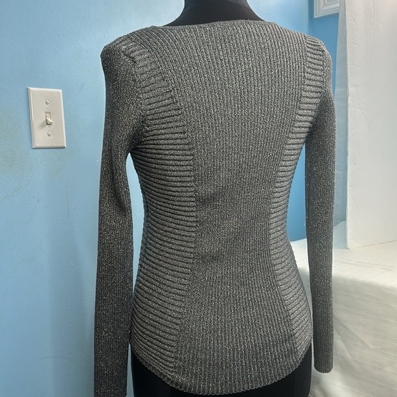 I.N.C. International Concepts Silver V-Neck Pullover Sweater - Picture 4 of 8